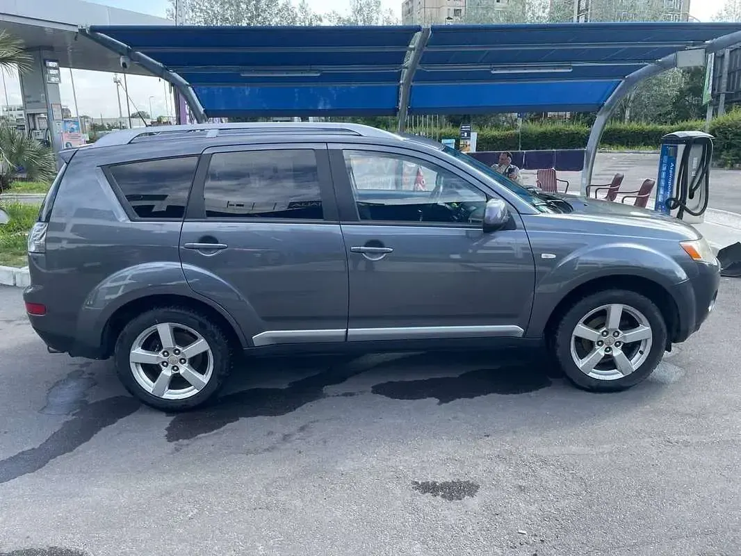 Usata Mitsubishi Outlander Instyle 140 CV (102 kW) 2007 SUV