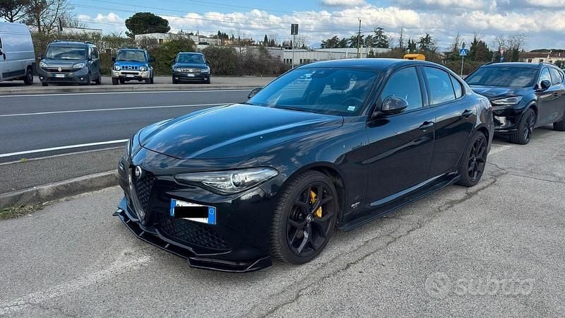 Usata Alfa Romeo Giulia 210 CV (154 kW) 2020 Nero Berlina