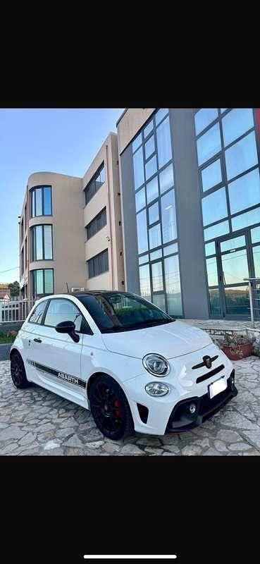 Bianco Usata 2022 Abarth 595 Competizione Due volumi | 19.900 € (Ottimo prezzo) - Immagine 1/3