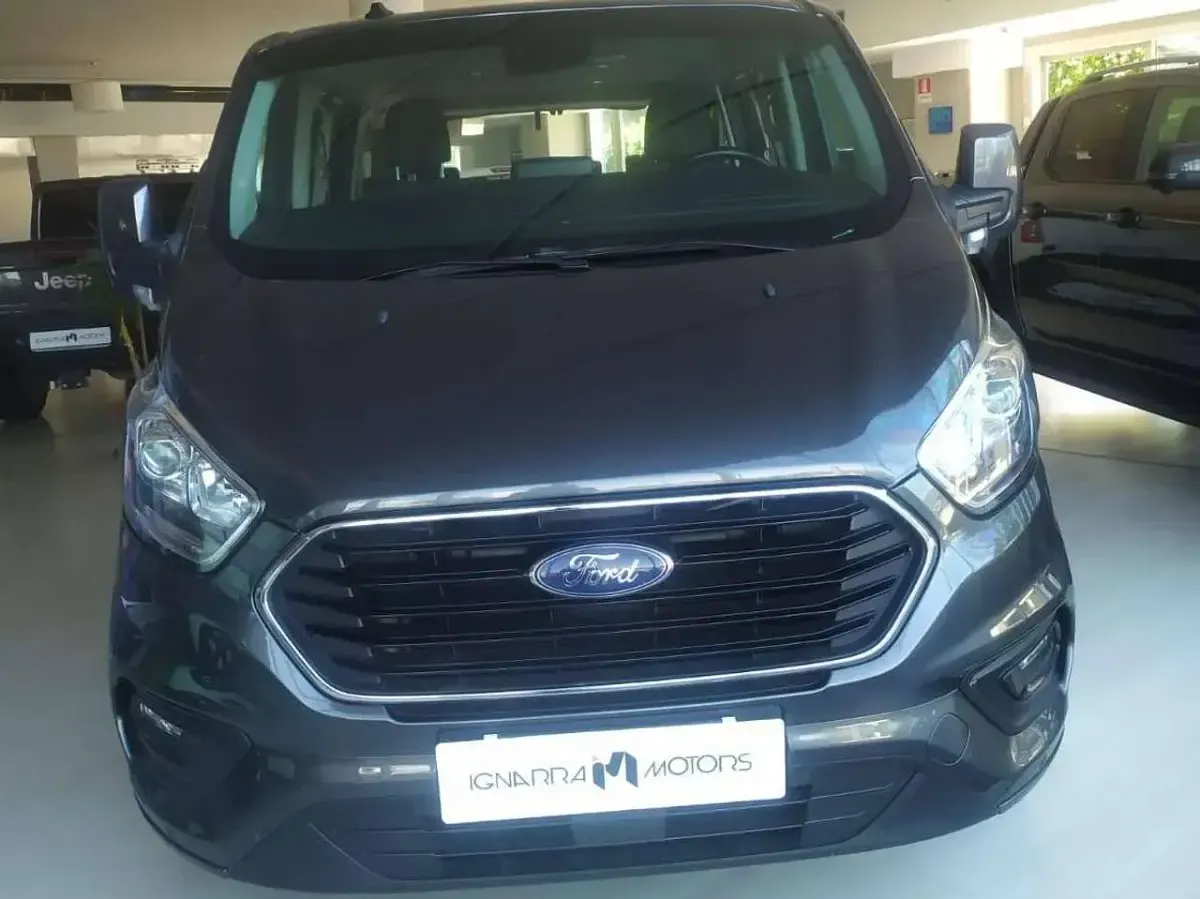 Usata Ford Tourneo Custom Titanium 131 CV (96 kW) 2019 Grigio Furgone
