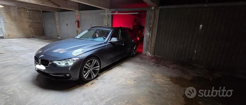 Usata BMW 318 Sport Line 204 CV (150 kW) 2017 Grigio Station wagon