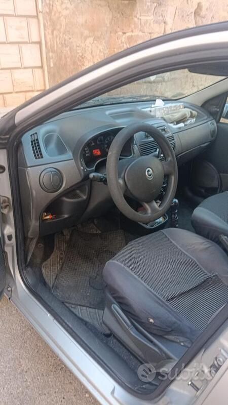 Usata Fiat Punto 60 CV (44 kW) 2008 Grigio Utilitaria