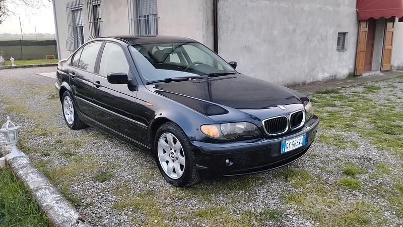 Usata BMW 320 150 CV (110 kW) 2003 Blu Berlina
