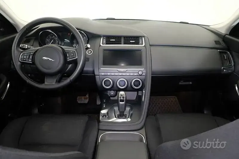 Usata Jaguar E-Pace R-Dynamic 150 CV (110 kW) 2018 Bianco SUV