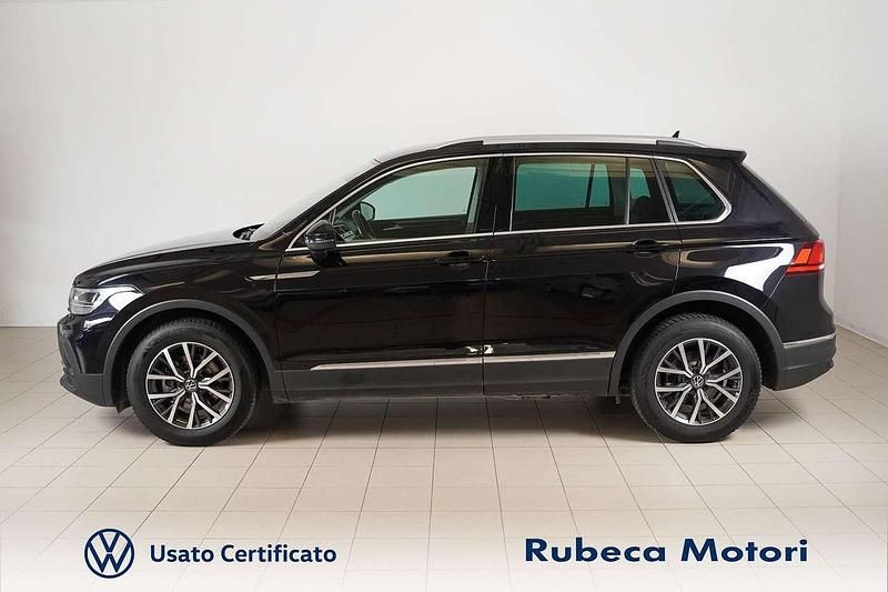Usata VW Tiguan Life 131 CV (96 kW) 2021 Nero SUV