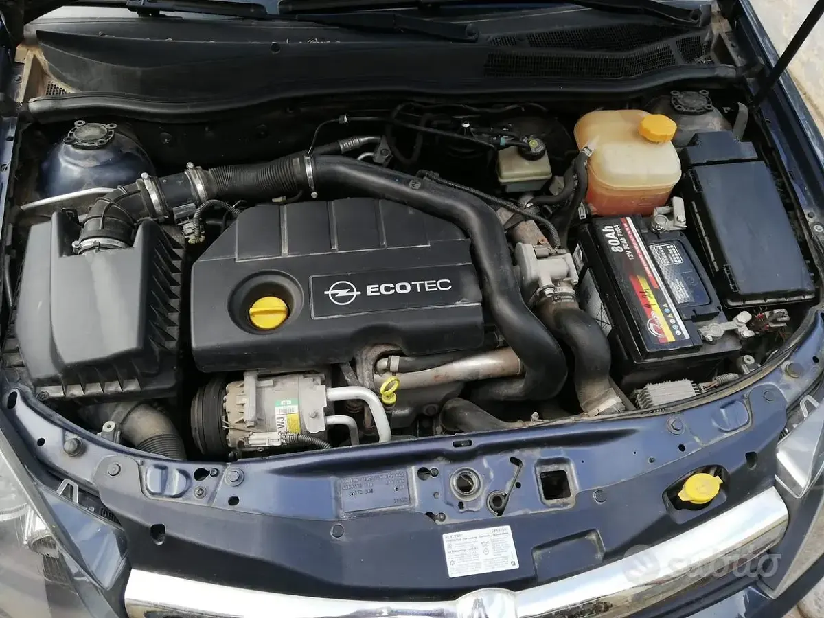 Usata Opel Astra 60 CV (44 kW) 2003 Nero Station wagon