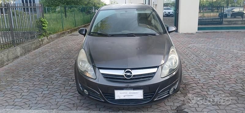 Occasion Opel Corsa 75 ch (55 kW) 2010 Gris Citadine