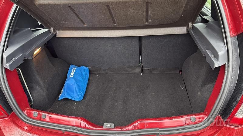 Usata Dacia Sandero 2012 Rosso Berlina