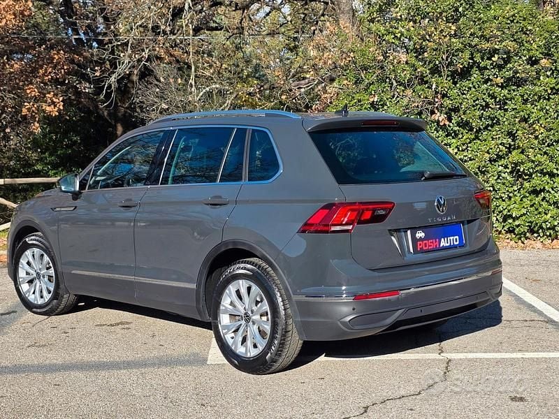 Usata VW Tiguan Life 150 CV (110 kW) 2024 Grigio SUV