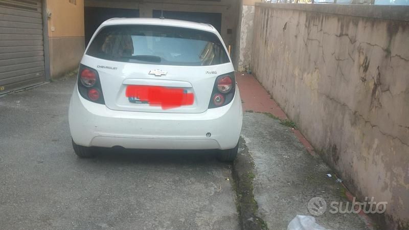Usata Chevrolet Aveo 84 CV (61 kW) 2011 Bianco Berlina