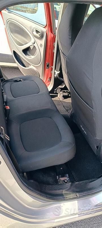 Usata Smart ForFour Passion 71 CV (52 kW) 2016 Rosso Utilitaria
