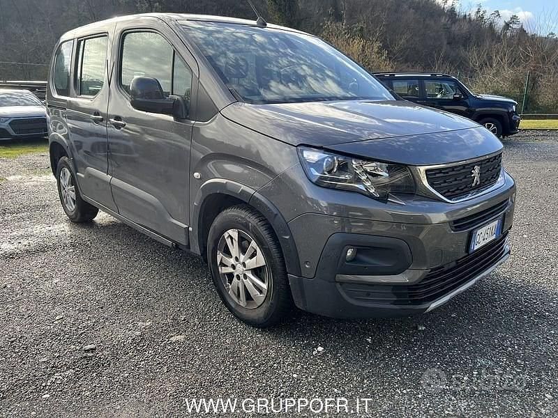 Usata Peugeot Rifter Allure 102 CV (75 kW) 2021 Nero Monovolume