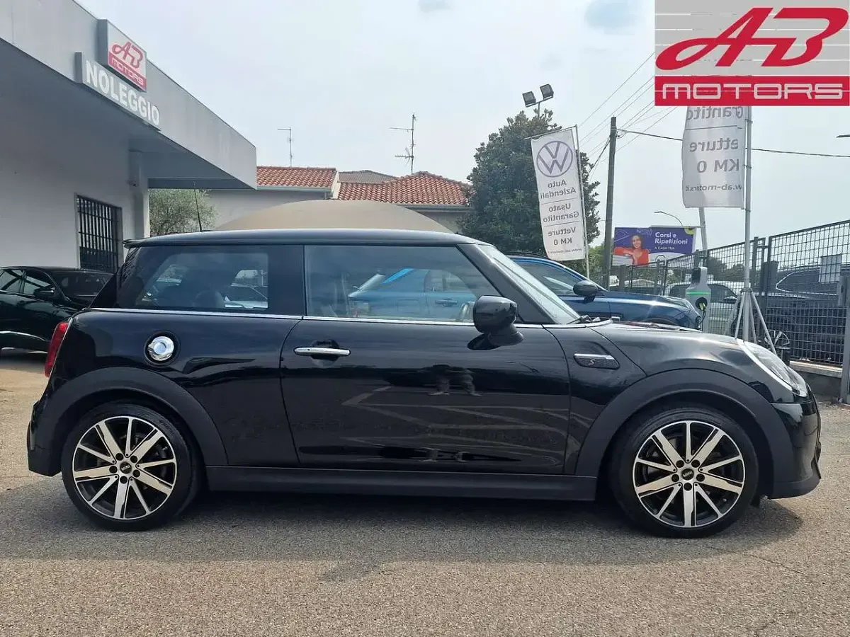 Usata Mini Cooper S 178 CV (130 kW) 2021 Nero Utilitaria