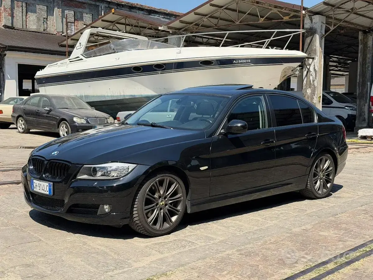 Usata BMW 320 177 CV (130 kW) 2009 Nero Berlina