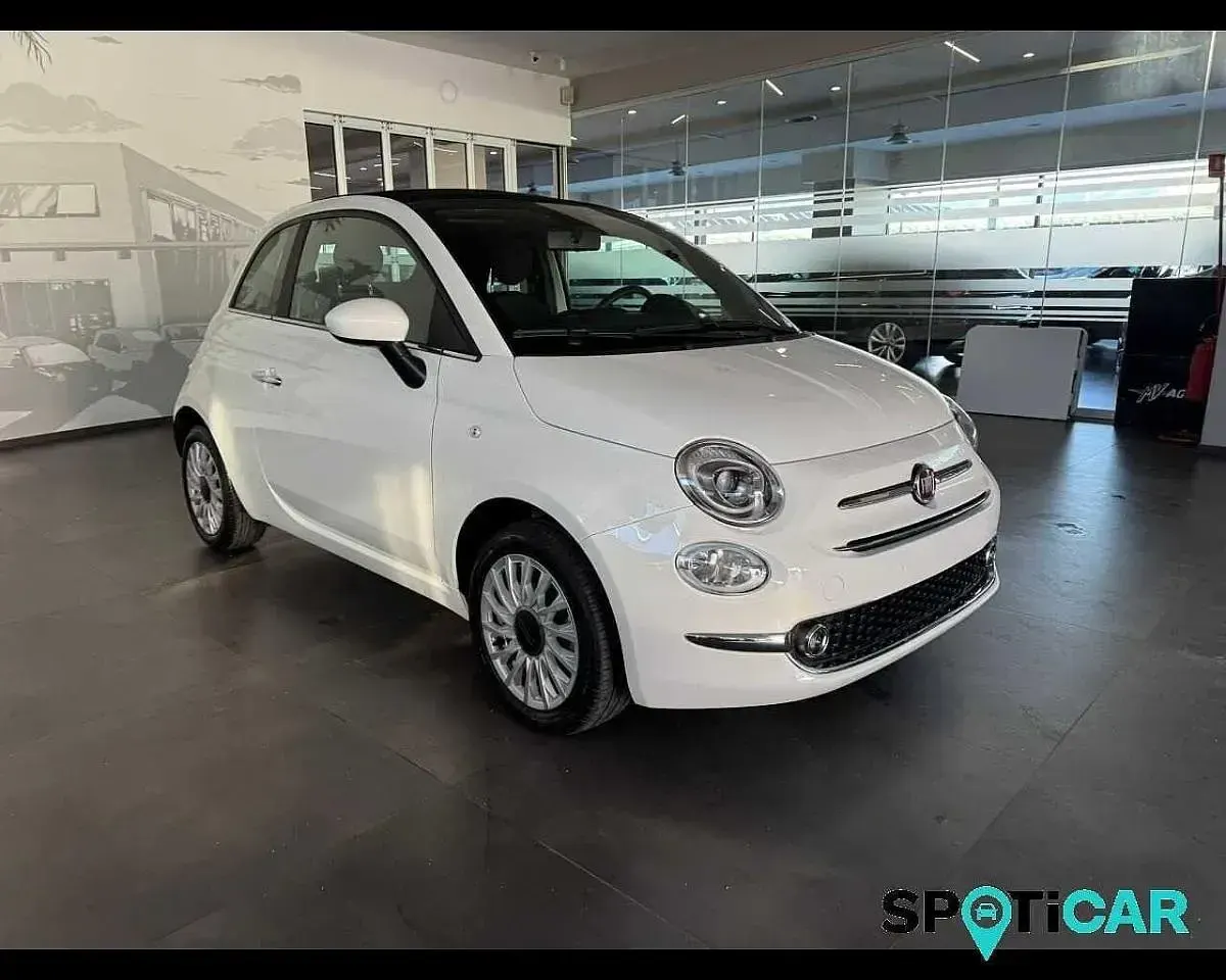 Usata Fiat 500 Dolcevita 71 CV (52 kW) 2024 Bianco Utilitaria