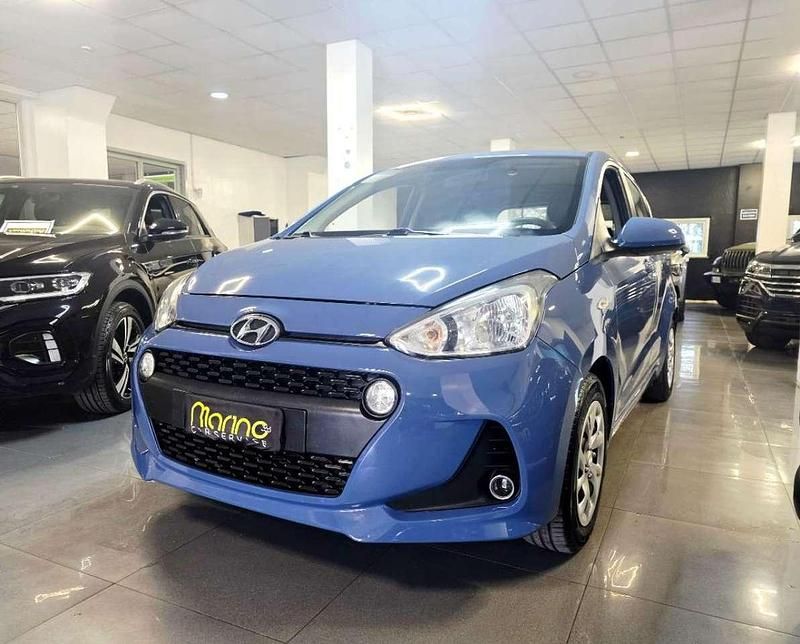 Usata Hyundai i10 Style 67 CV (49 kW) 2017 Blu Utilitaria