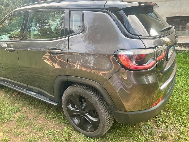 Usata Jeep Compass Night Eagle 140 CV (102 kW) 2019 Marrone SUV