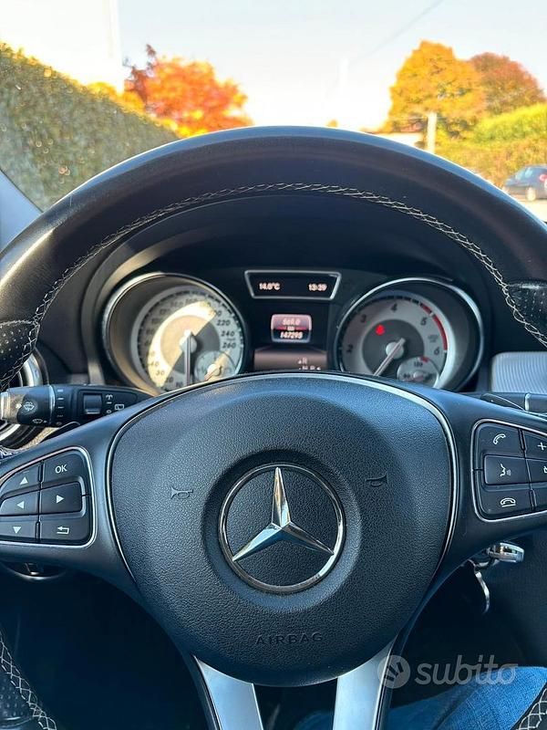 Usata Mercedes GLA200 Premium 136 CV (100 kW) 2016 SUV