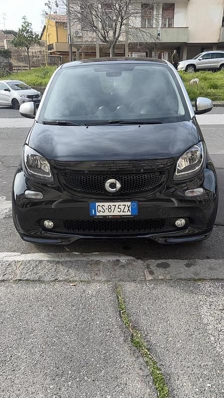 Usata Smart ForFour 70 CV (51 kW) 2018 Nero Utilitaria