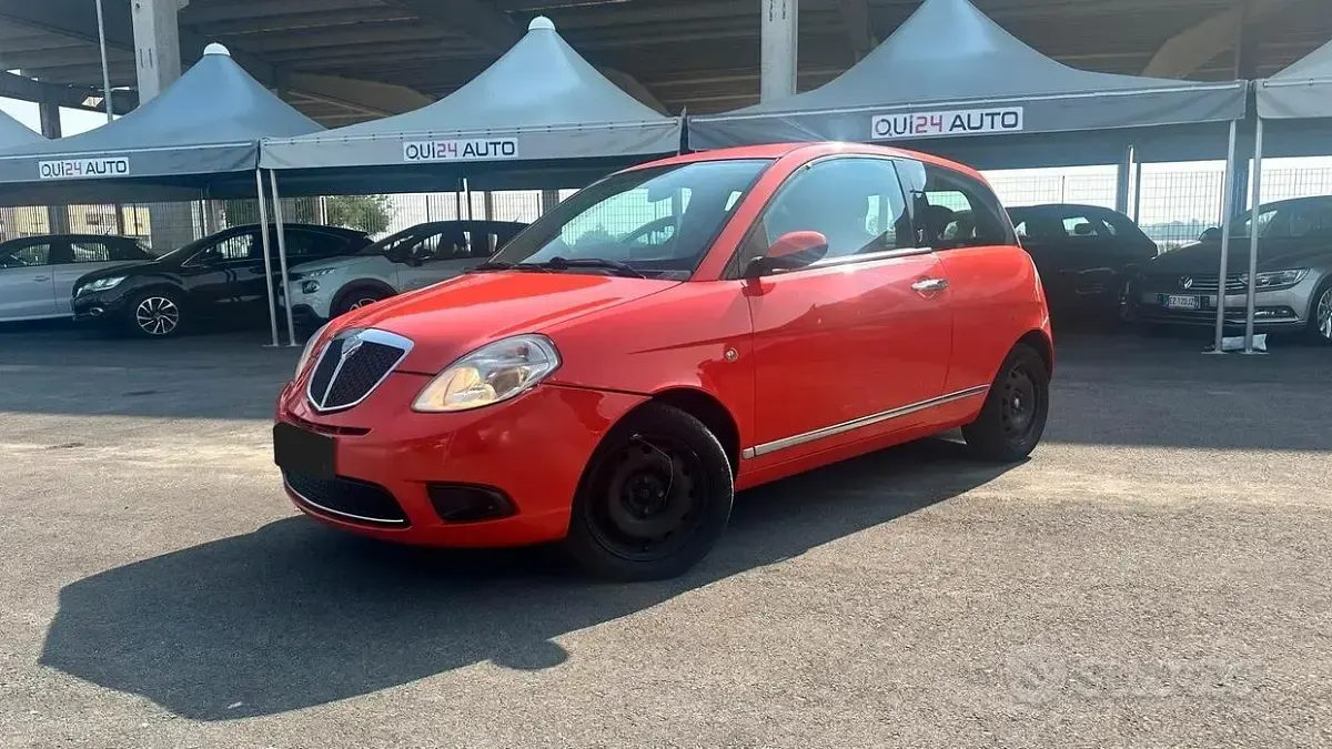 Usata Lancia Ypsilon 60 CV (44 kW) 2008 Arancione Utilitaria