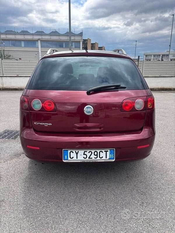 Usata Fiat Croma 150 CV (110 kW) 2005 Rosso Station wagon