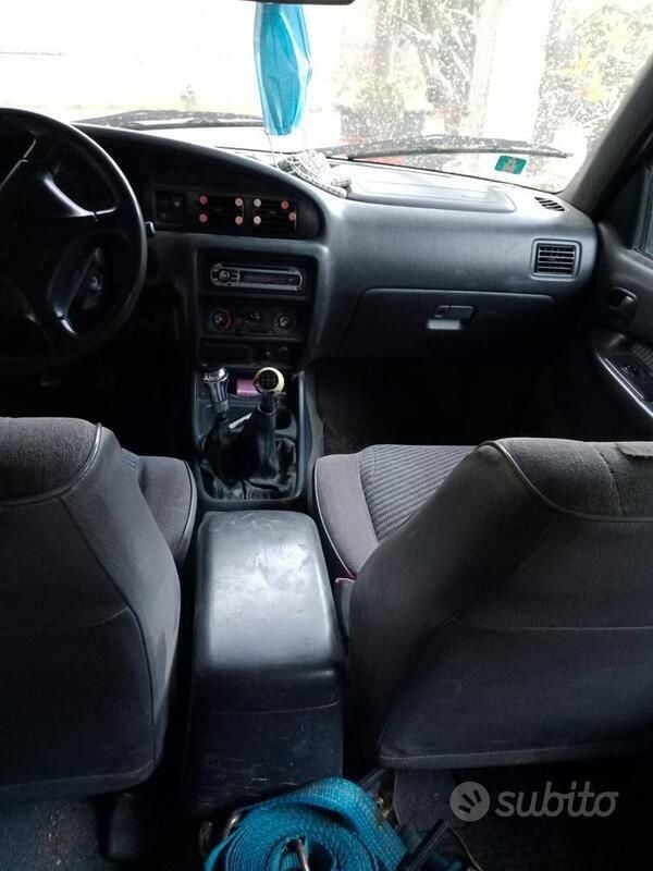 Usata Ford Ranger 109 CV (80 kW) 2002 Grigio Pick-up