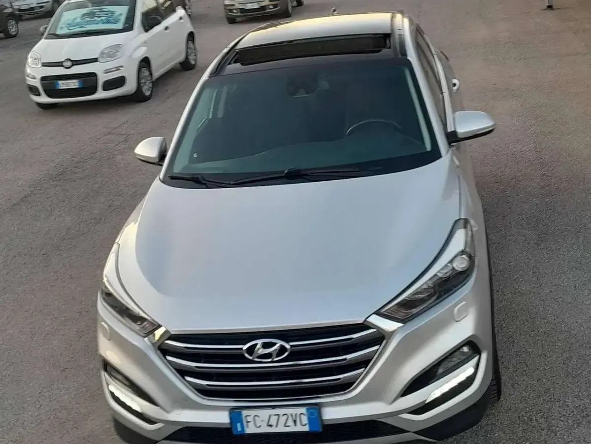 Usata Hyundai Tucson Xpossible 116 CV (85 kW) 2016 Grigio SUV