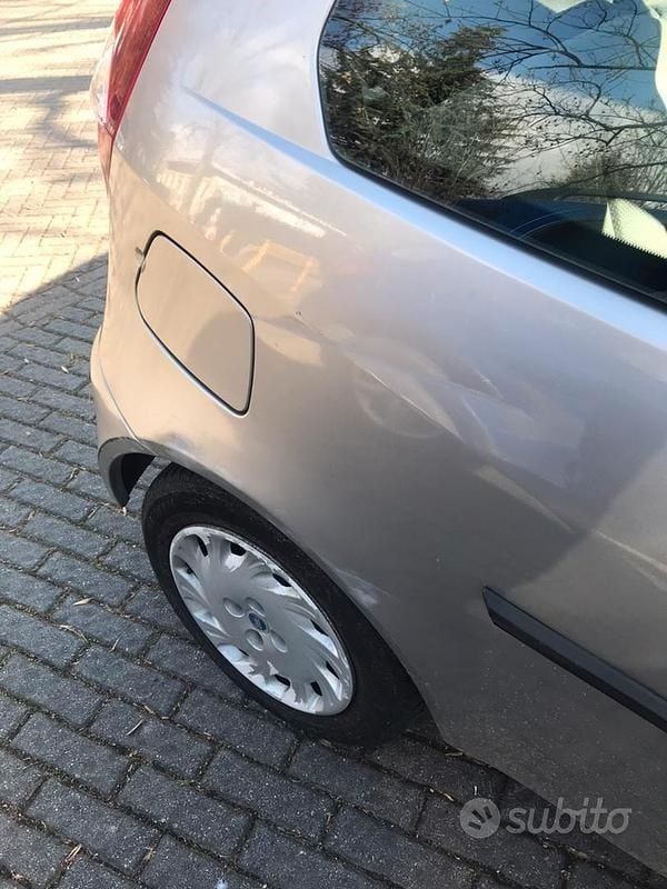 Occasion Fiat Punto 60 ch (44 kW) 2005 Berline