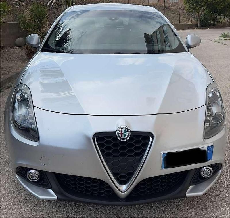 Usata Alfa Romeo Giulietta Business 120 CV (88 kW) 2016 Grigio Berlina