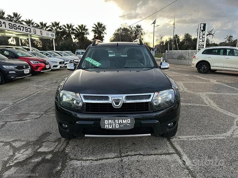 Usata Dacia Duster Lauréate 110 CV (80 kW) 2013 Nero SUV