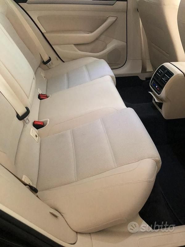 Usata VW Passat 150 CV (110 kW) 2016 Nero Berlina