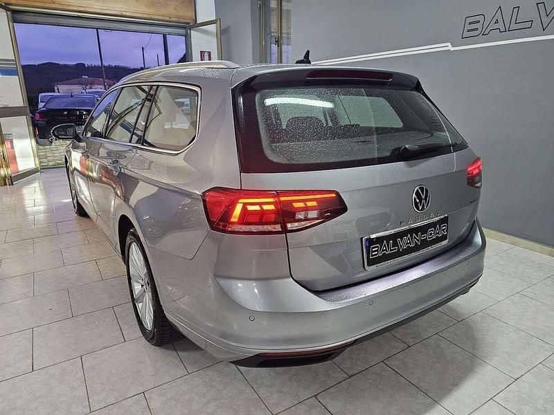 Usata VW Passat Executive 150 CV (110 kW) 2021 Argento Station wagon