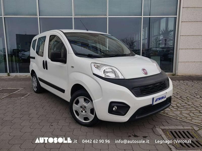 Usata Fiat Qubo Easy 69 CV (50 kW) 2018 Bianco Monovolume