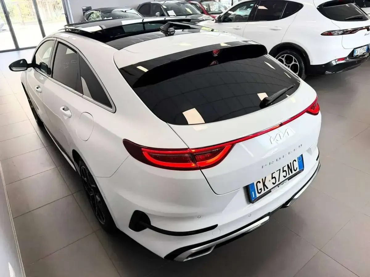 Usata Kia ProCeed GT-Line 160 CV (117 kW) 2023 Bianco Station wagon