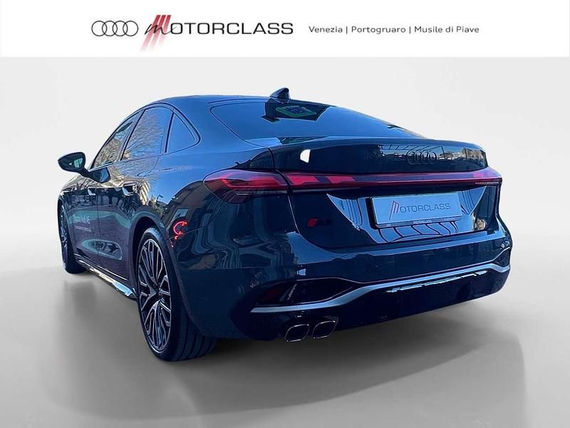 Usata Audi A5 S-Line 204 CV (150 kW) 2024 Grigio magnete Berlina