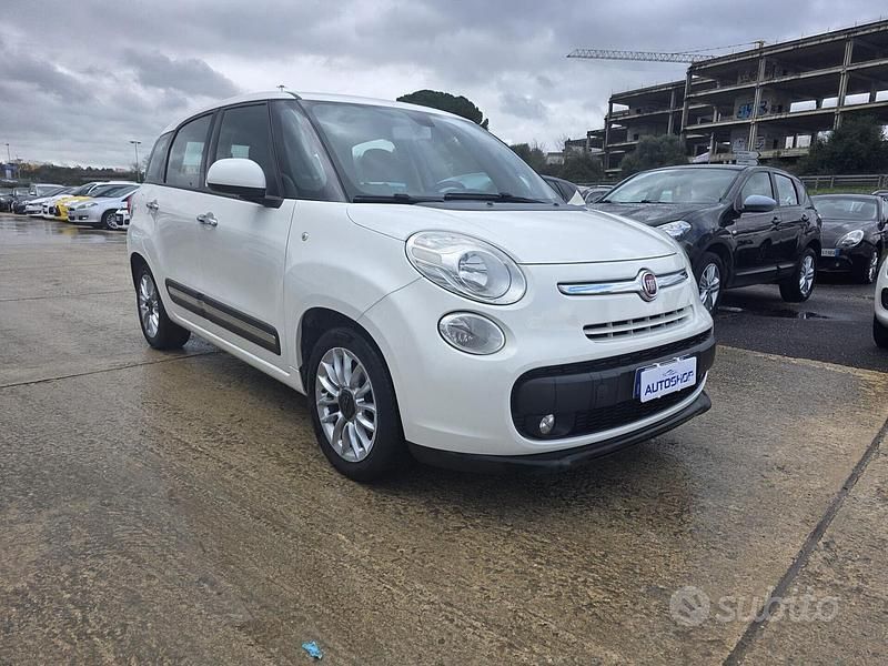 Usata Fiat 500L Living 95 CV (69 kW) 2016 Bianco Monovolume