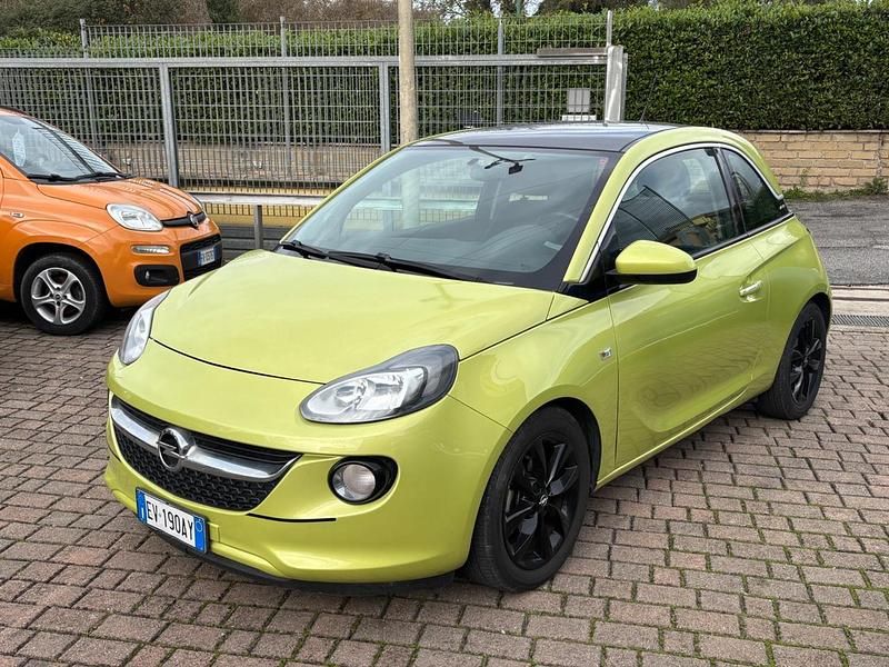 Usata Opel Adam 70 CV (51 kW) 2014 Verde Utilitaria