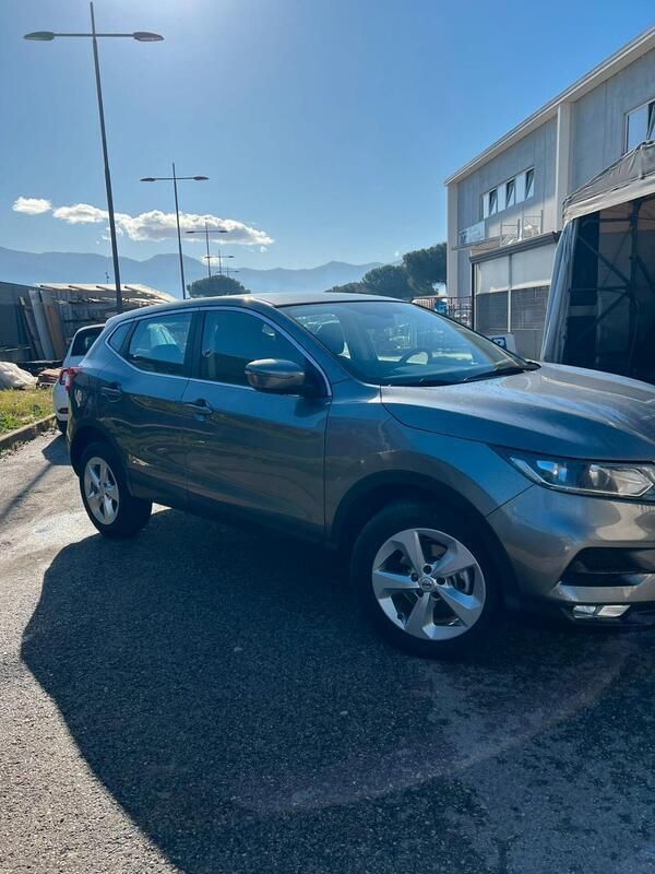 Usata Nissan Qashqai 149 CV (109 kW) 2020 Grigio SUV