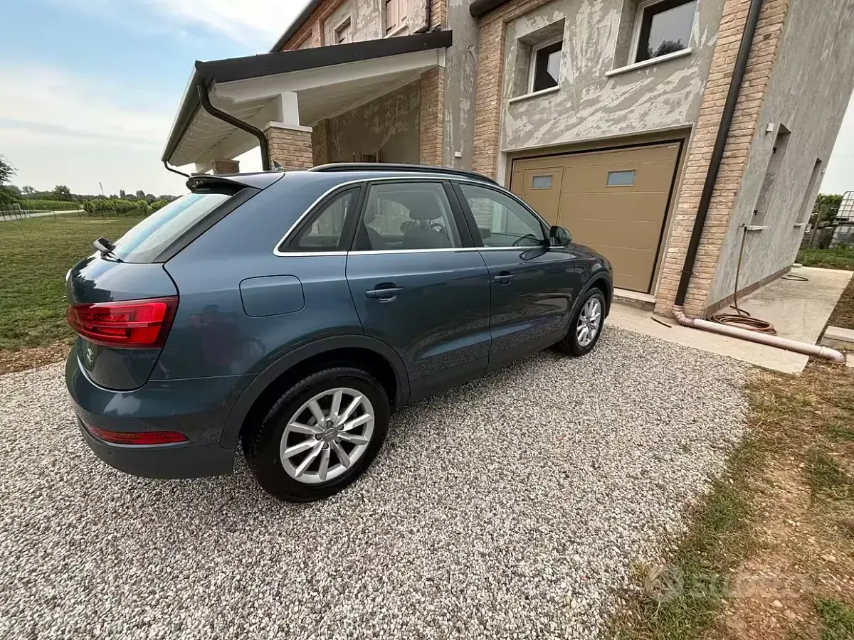 Usata Audi Q3 150 CV (110 kW) 2016 Bluazzurro SUV