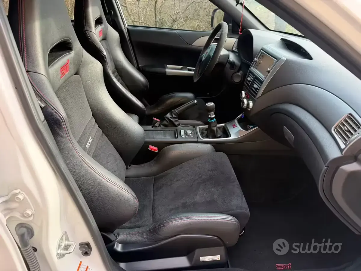 Usata Subaru Impreza 300 CV (220 kW) 2010 Berlina