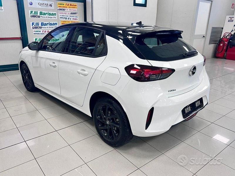 Usata Opel Corsa 101 CV (74 kW) 2023 Bianco Utilitaria