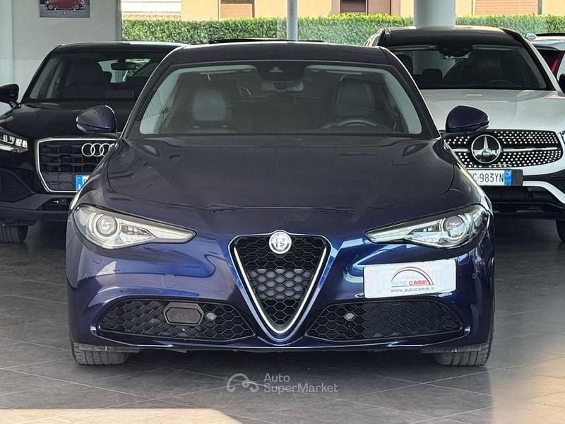 Usata Alfa Romeo Giulia Executive 180 CV (132 kW) 2016 Oro Berlina