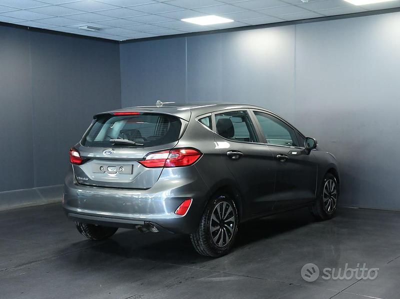 Usata Ford Fiesta Titanium 75 CV (55 kW) 2023 Grigio Utilitaria