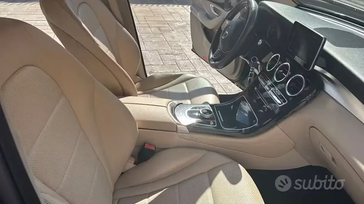 Usata Mercedes GLC250 Premium Plus 204 CV (150 kW) 2016 Nero SUV