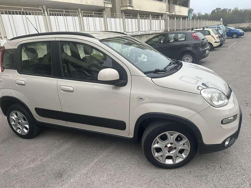 Usata Fiat Panda Trekking 80 CV (58 kW) 2013 Utilitaria