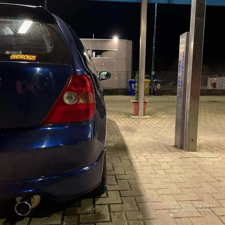 Usata Honda Civic 110 CV (80 kW) 2003 Bluazzurro Berlina