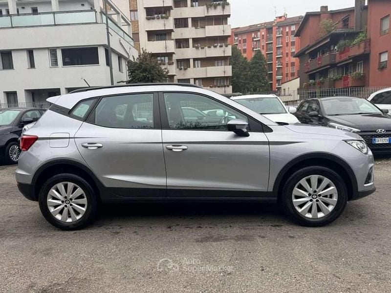 Usata Seat Arona Style 95 CV (69 kW) 2019 Argento SUV
