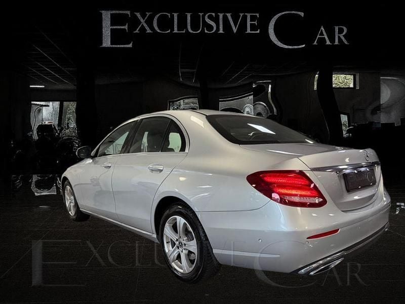 Usata Mercedes E220 Avantgarde 194 CV (142 kW) 2018 Grigio Berlina