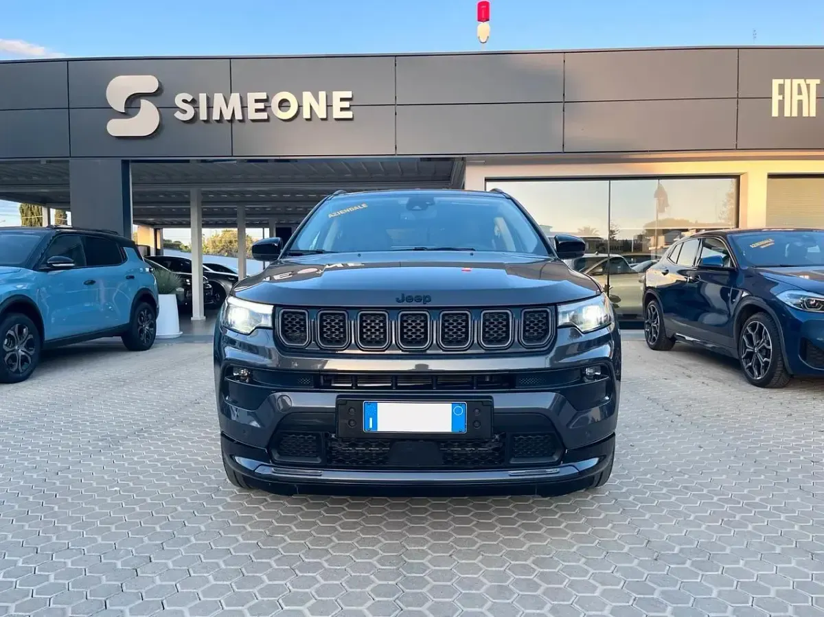 Usata Jeep Compass Summit 130 CV (95 kW) 2025 Grigio SUV