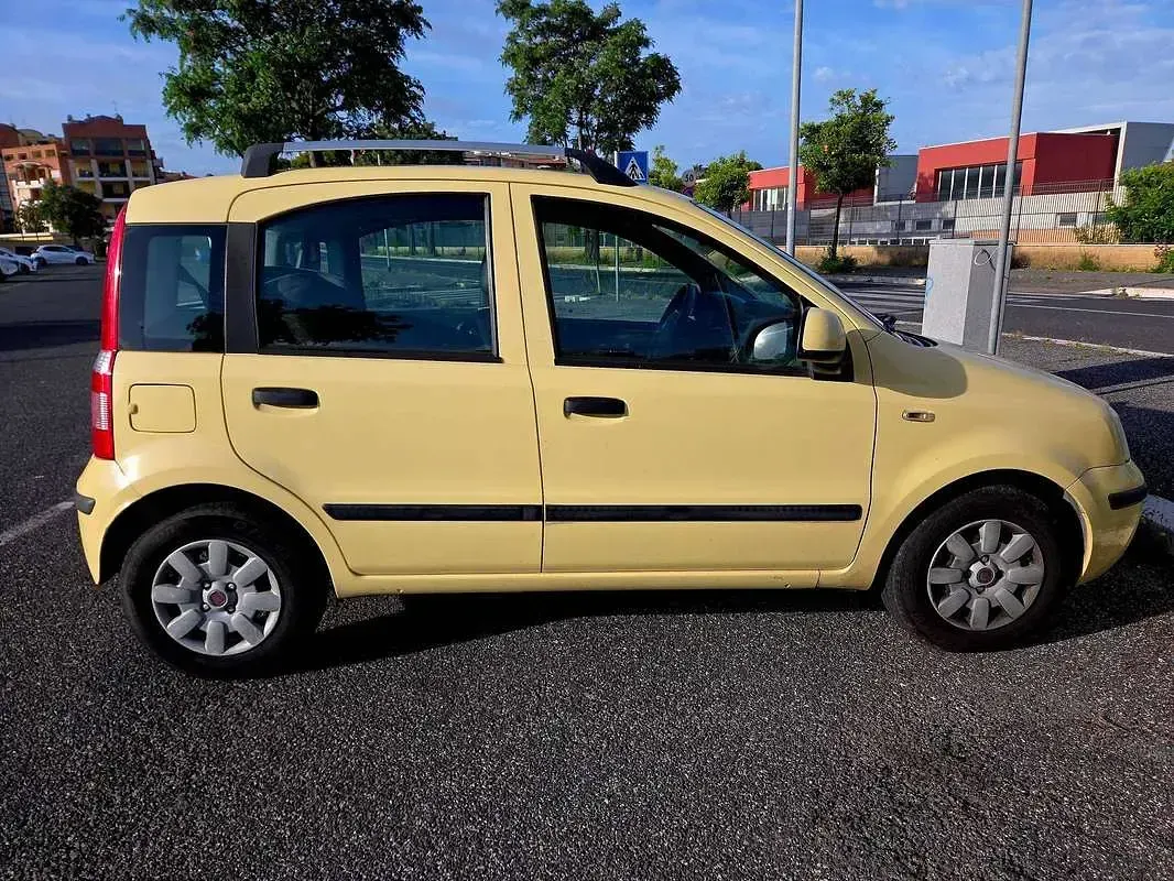 Usata Fiat Panda Dynamic 69 CV (50 kW) 2010 Giallo Utilitaria